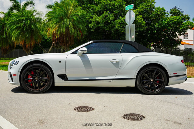 Used 2020 Bentley Continental GT V8 First Edition image 17