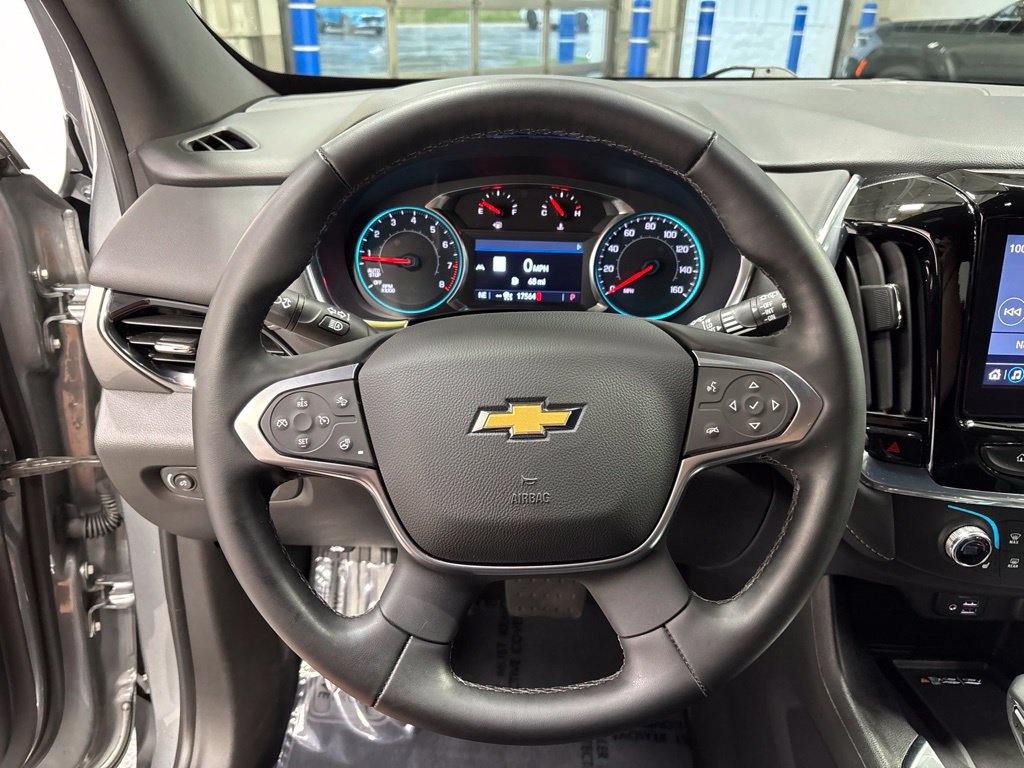 Used 2023 Chevrolet Traverse LT w/ LT Premium Package AWD/4WD image 12