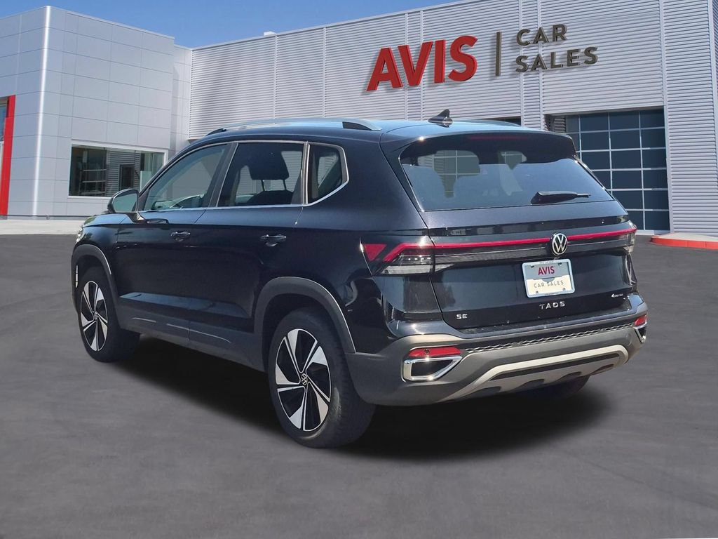 Used 2025 Volkswagen Taos SE AWD/4WD image 9