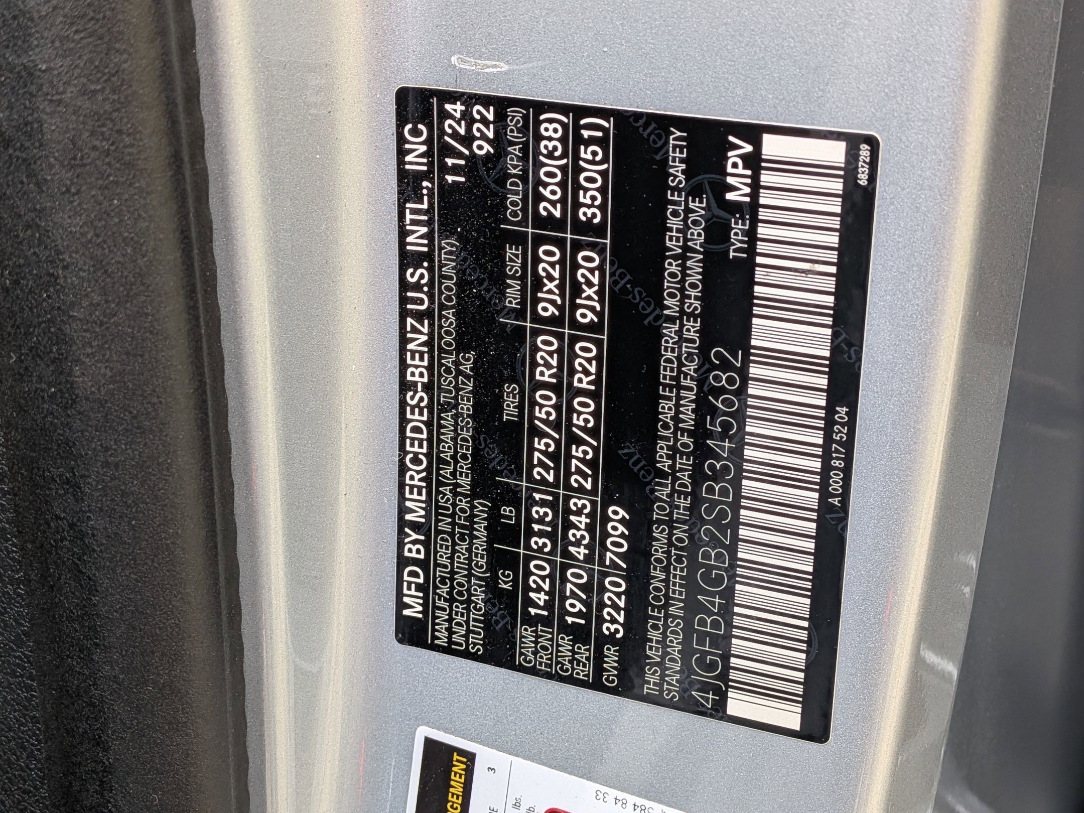 Certified 2025 Mercedes-Benz GLE 450e 4MATIC image 37