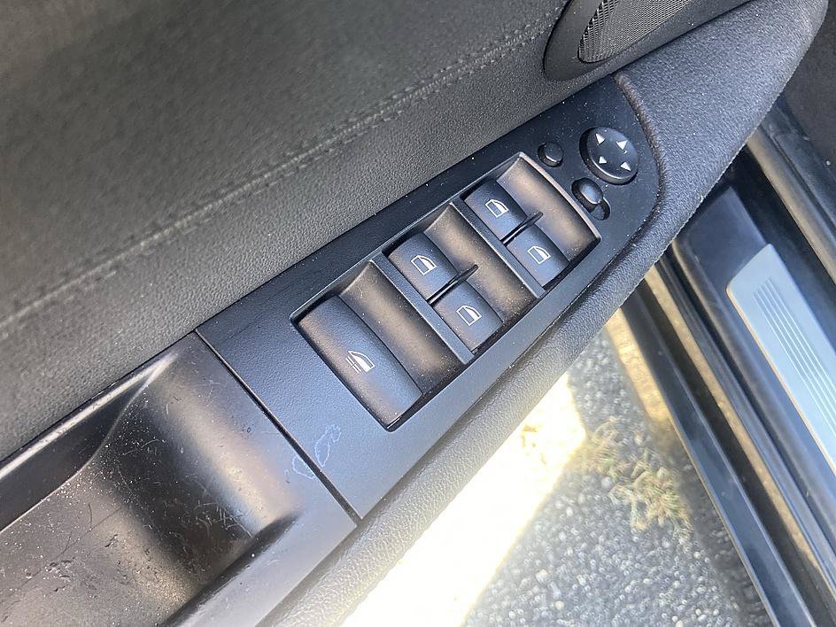 Used 2013 BMW Z4 sDrive35is RWD image 10