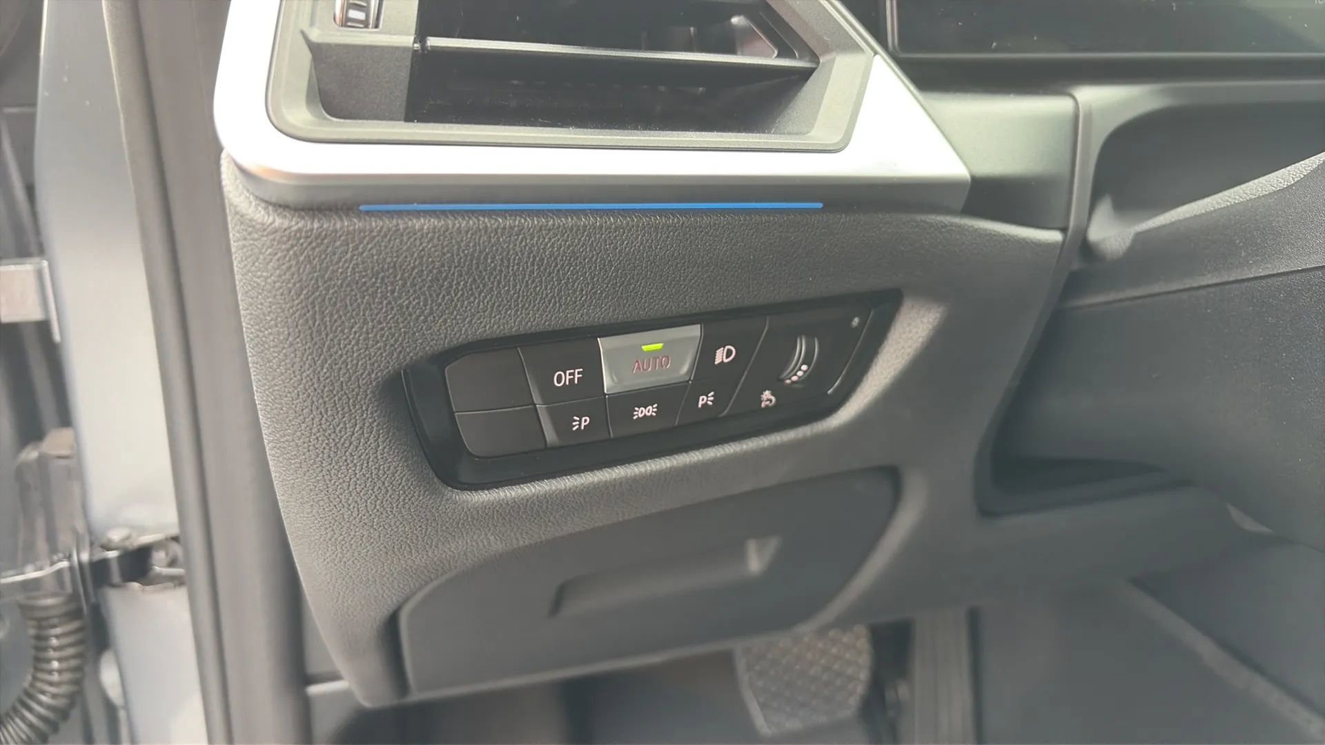 Used 2022 BMW i4 eDrive40 w/ Premium Package image 14