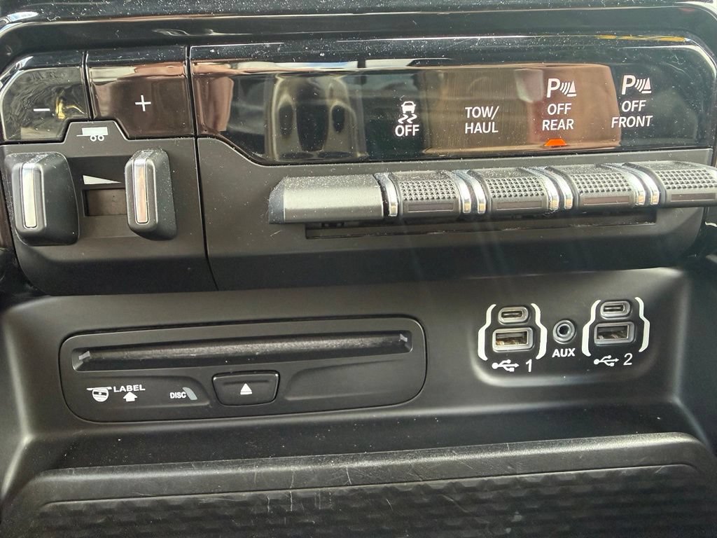 Used 2019 RAM 1500 Rebel w/ Level 2 Equipment Group AWD/4WD image 18
