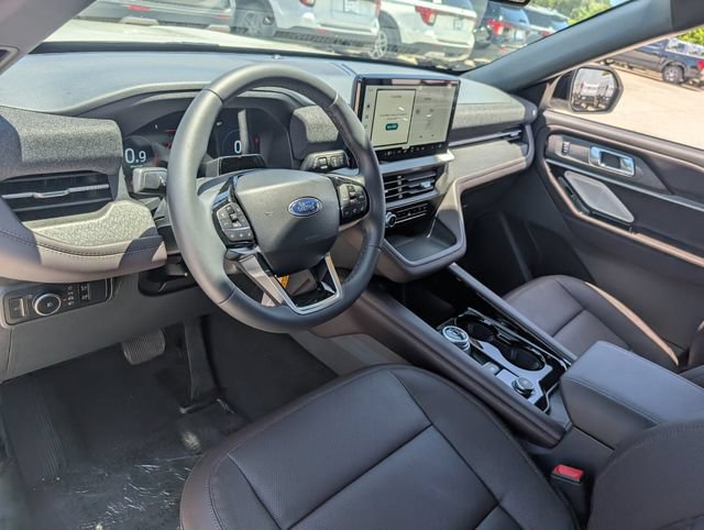 New 2026 Ford Explorer Platinum RWD image 6