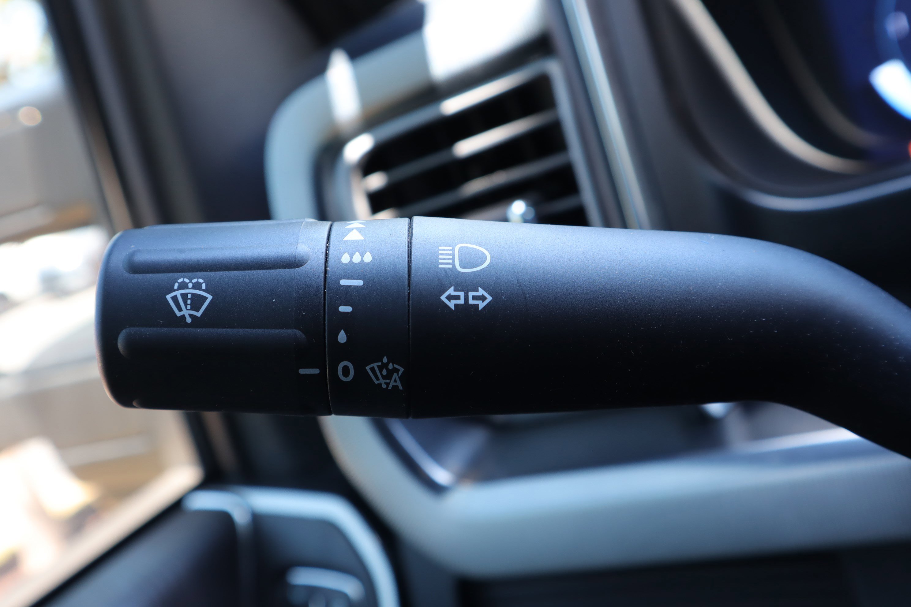 Used 2025 Ford F250 Platinum AWD/4WD image 21