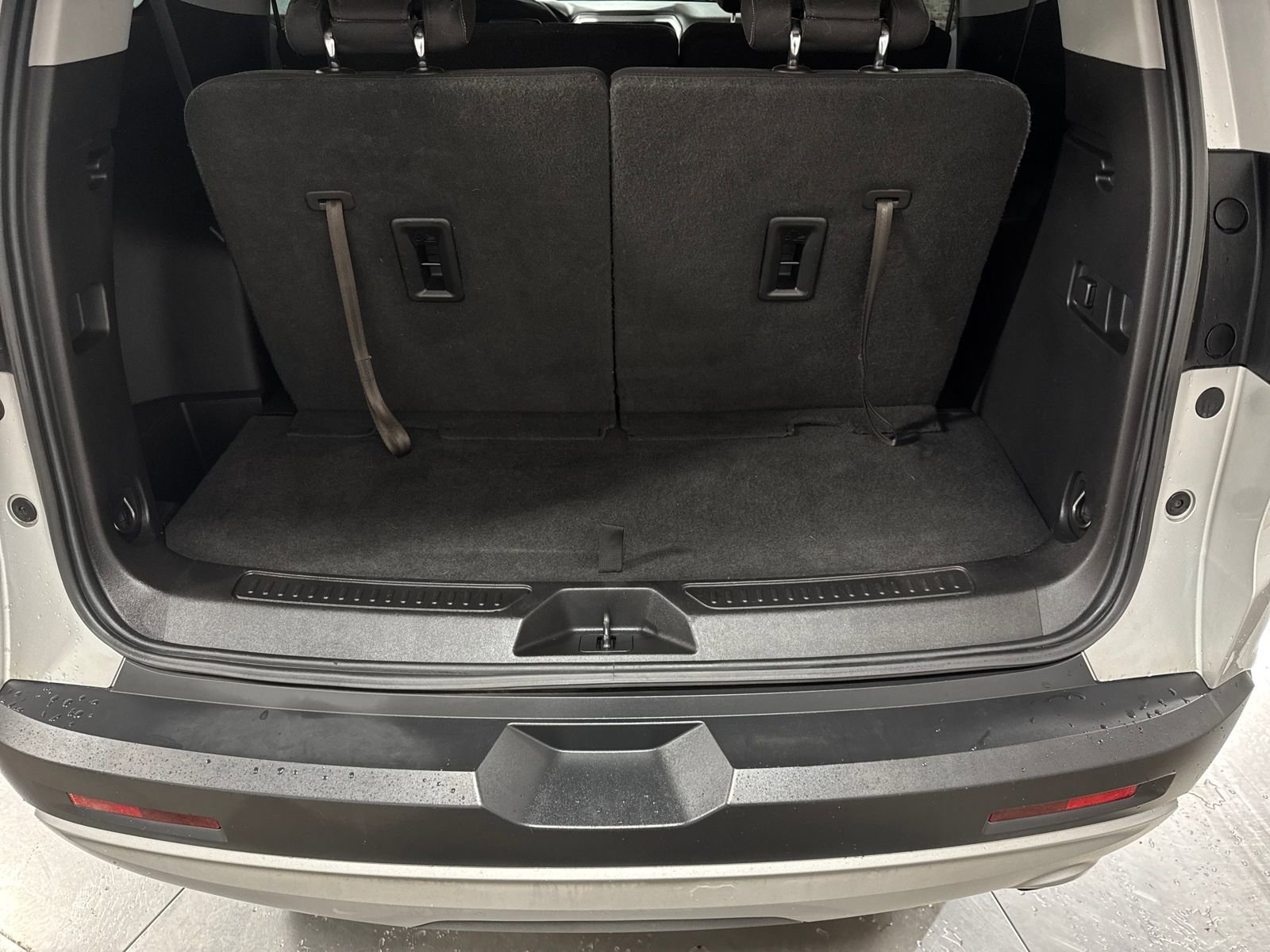 Used 2019 GMC Acadia SLE image 31