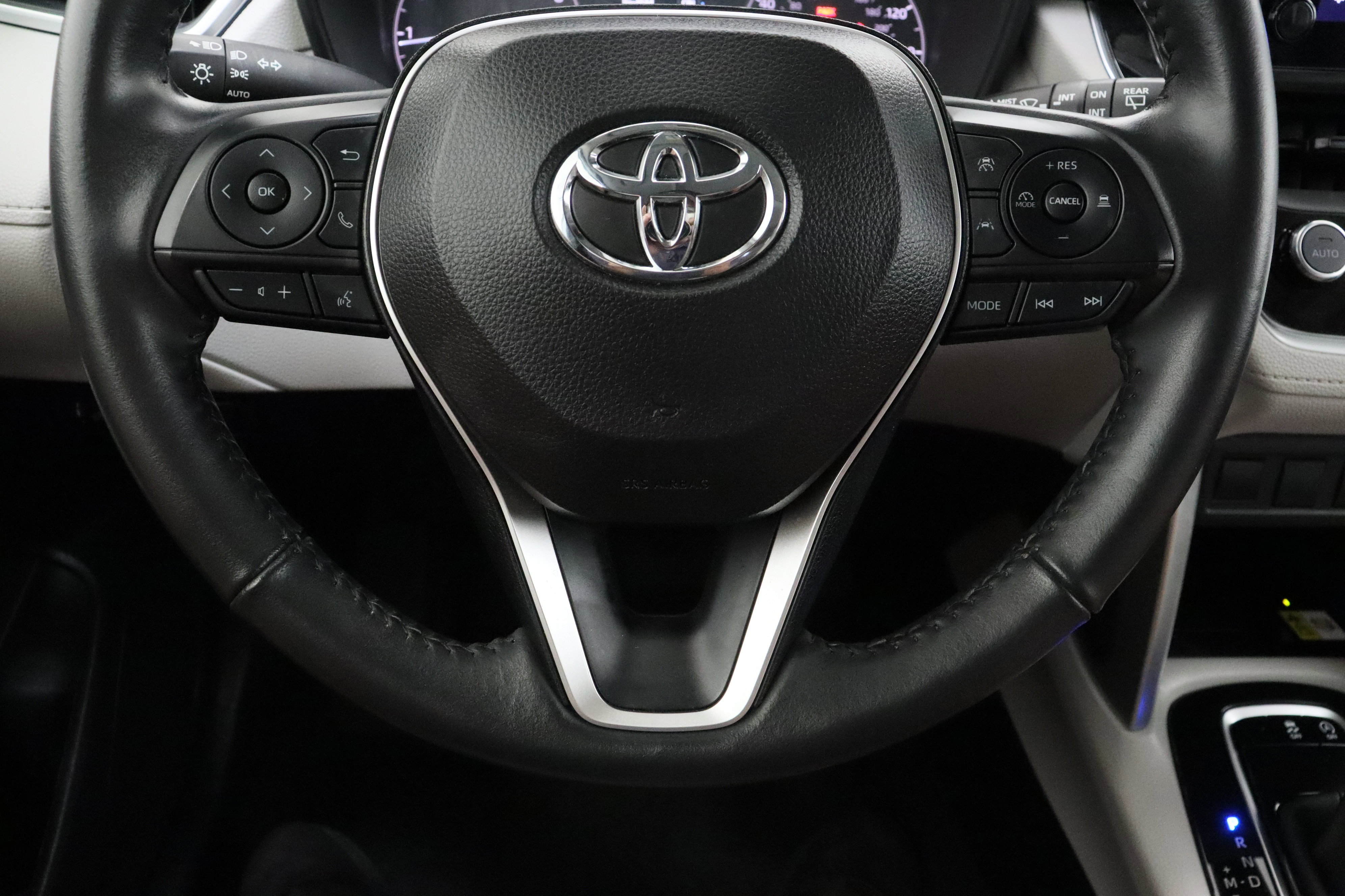 Certified 2023 Toyota Corolla Cross LE w/ Moonroof Package image 23