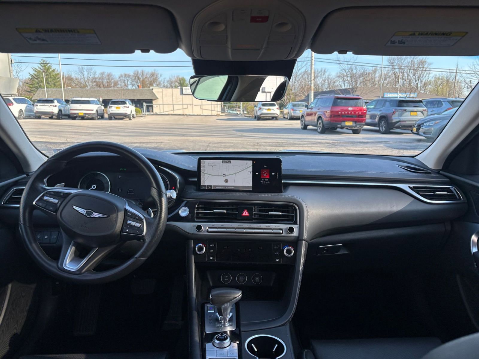 Used 2025 Genesis G70 2.5T image 33