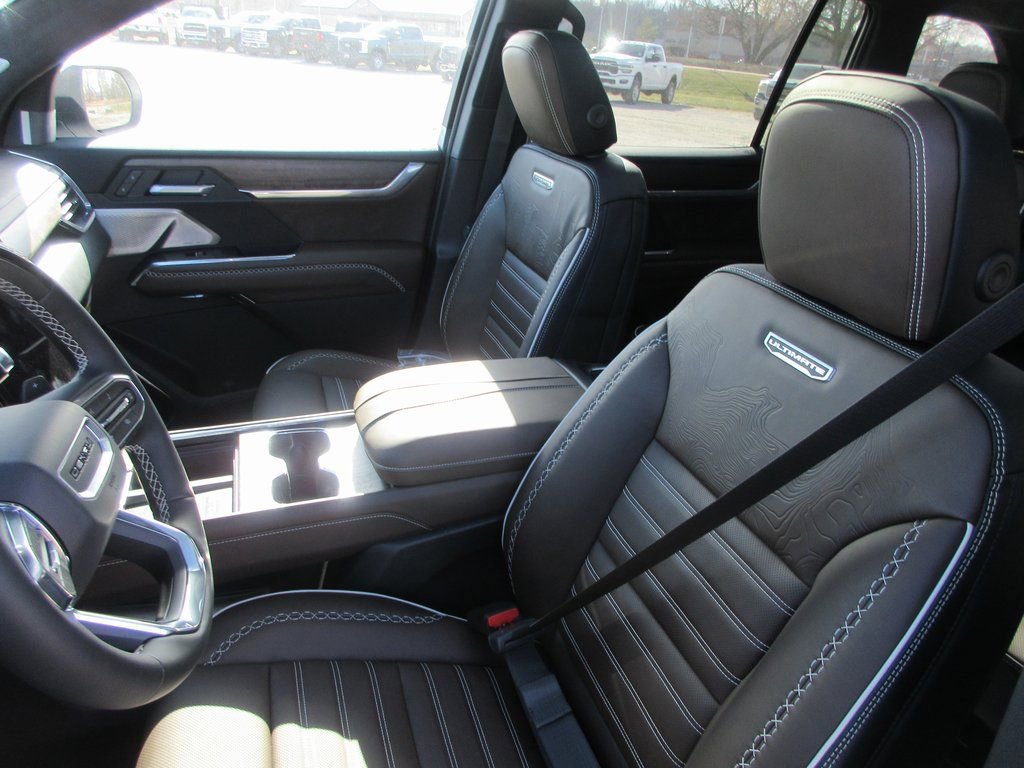 New 2026 GMC Acadia Denali Ultimate AWD/4WD image 13