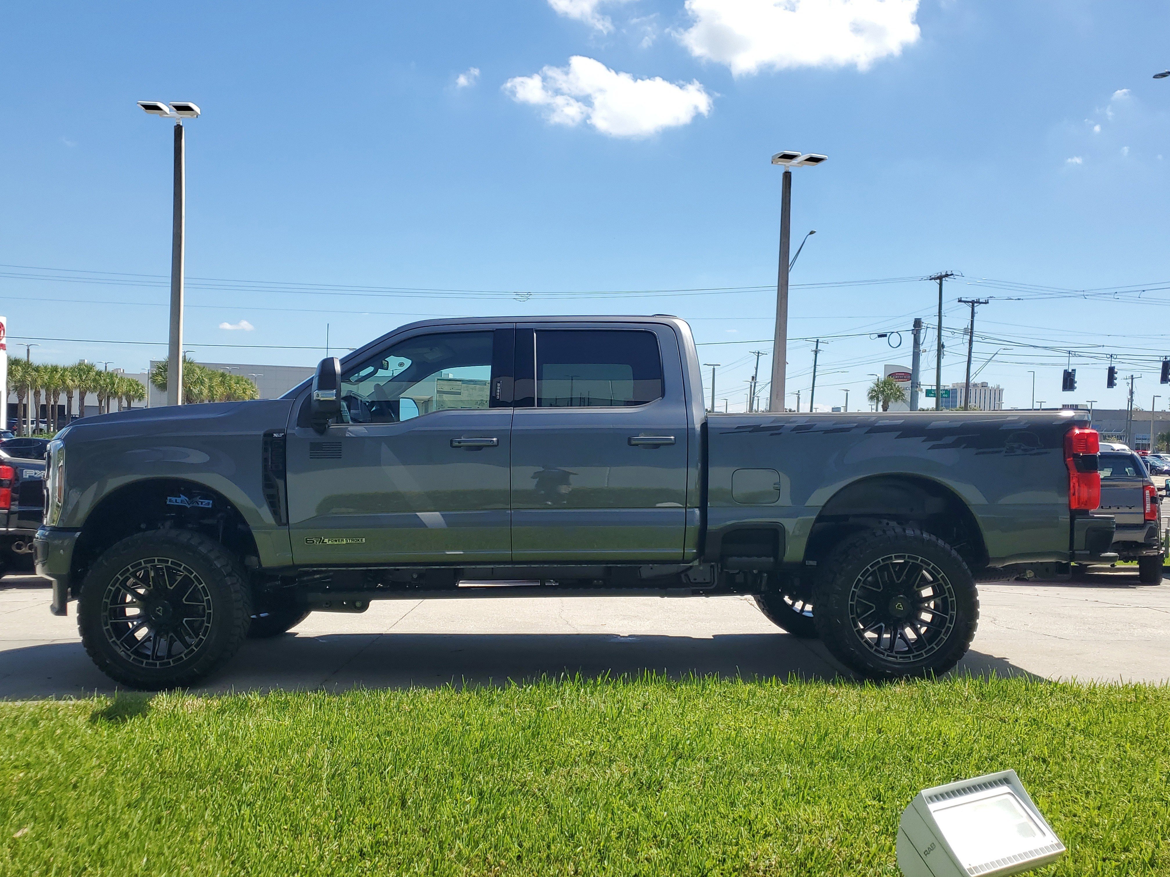 New 2026 Ford F250 XLT w/ XLT Premium Package image 7