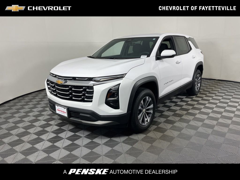 Used 2025 Chevrolet Equinox LT FWD image 1