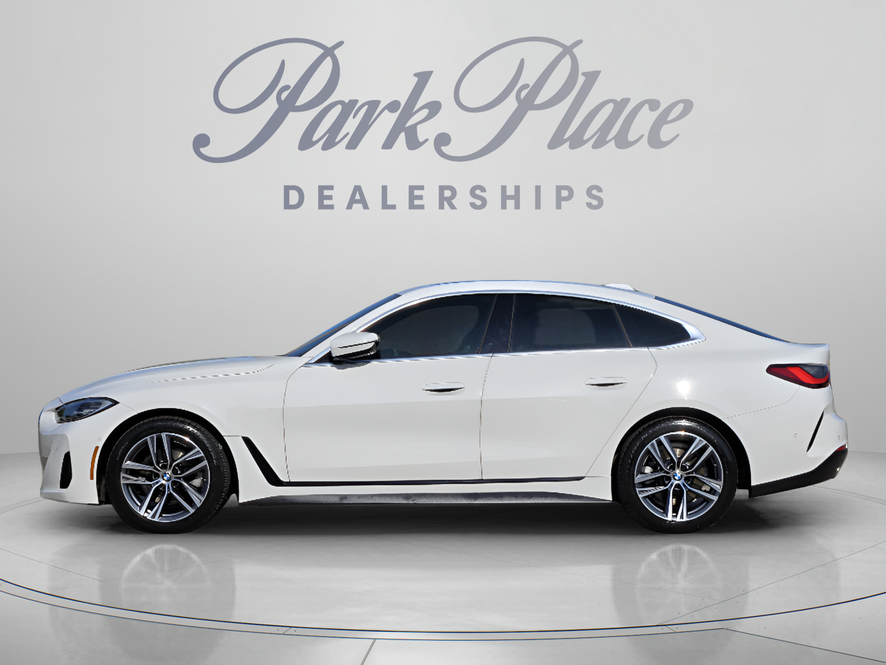 Used 2024 BMW 430i Gran Coupe w/ Premium Package RWD image 2