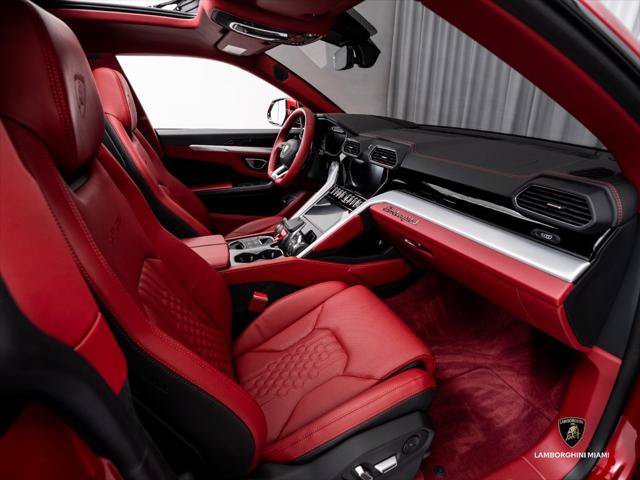 Used 2024 Lamborghini Urus S AWD/4WD image 41