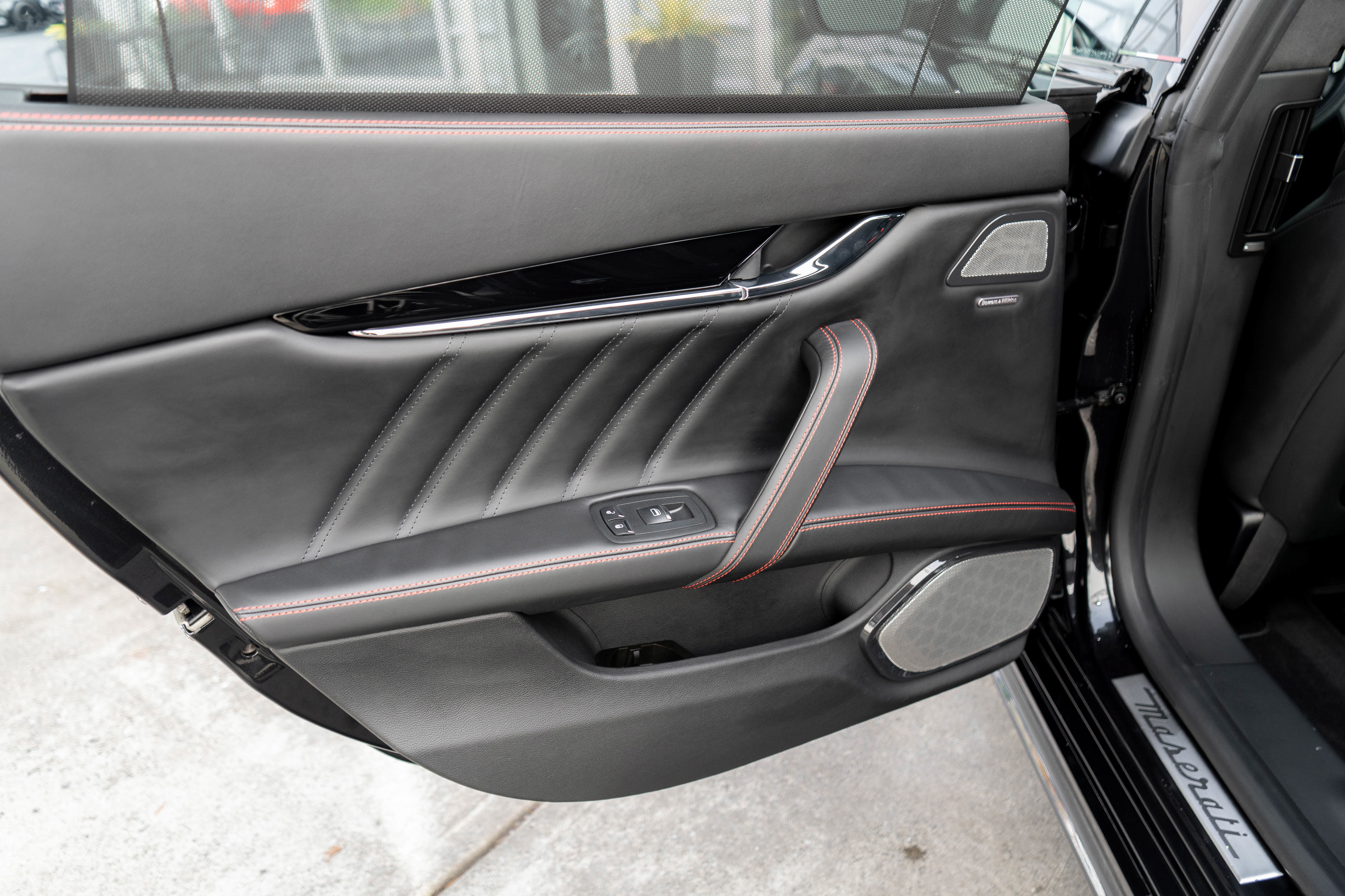 Used 2021 Maserati Quattroporte Trofeo RWD image 23
