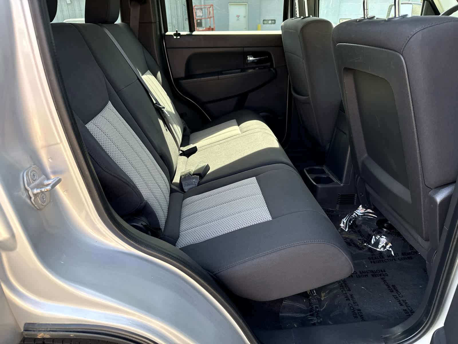 Used 2010 Jeep Liberty Sport w/ Popular Equipment Group AWD/4WD image 14