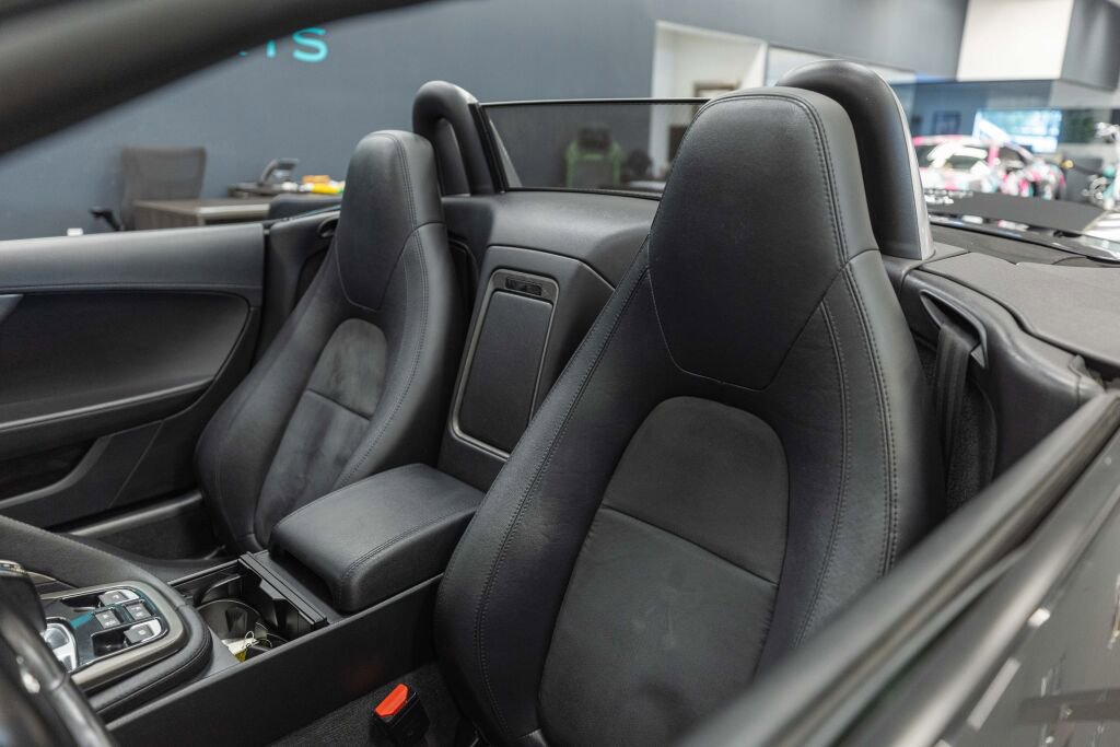 Used 2016 Jaguar F-TYPE S image 21