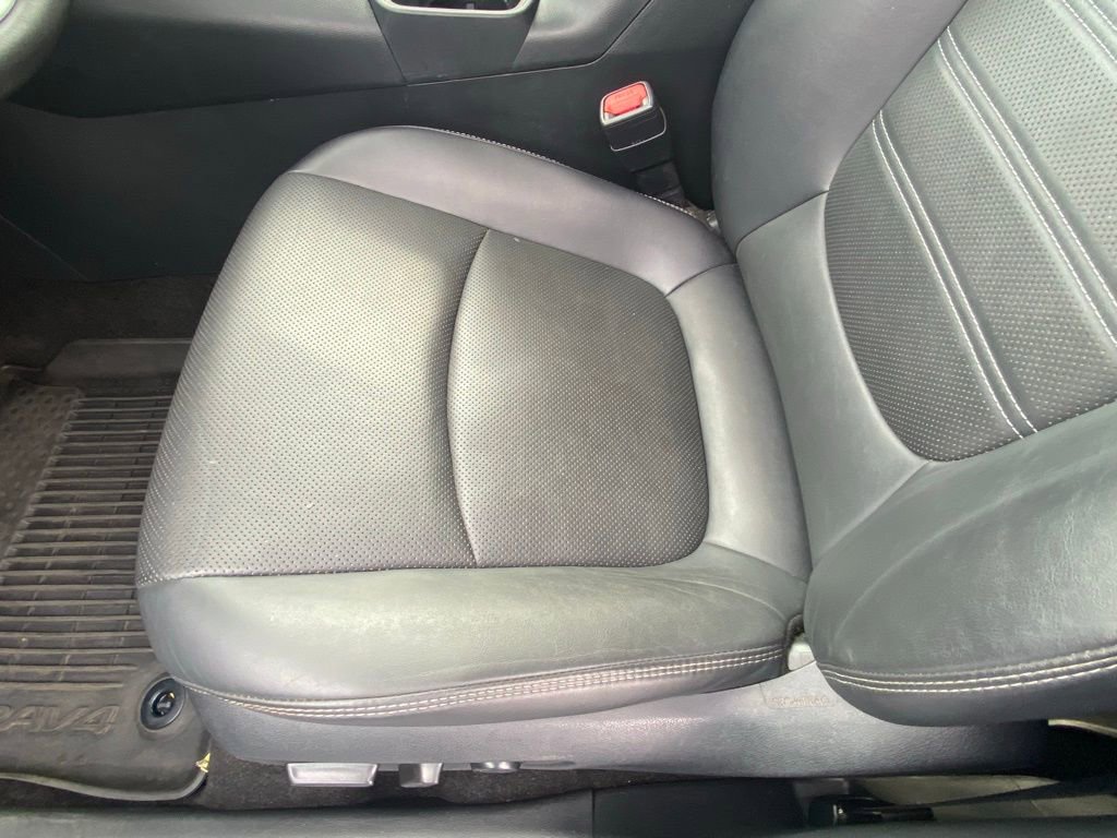 Used 2023 Toyota RAV4 Limited image 21