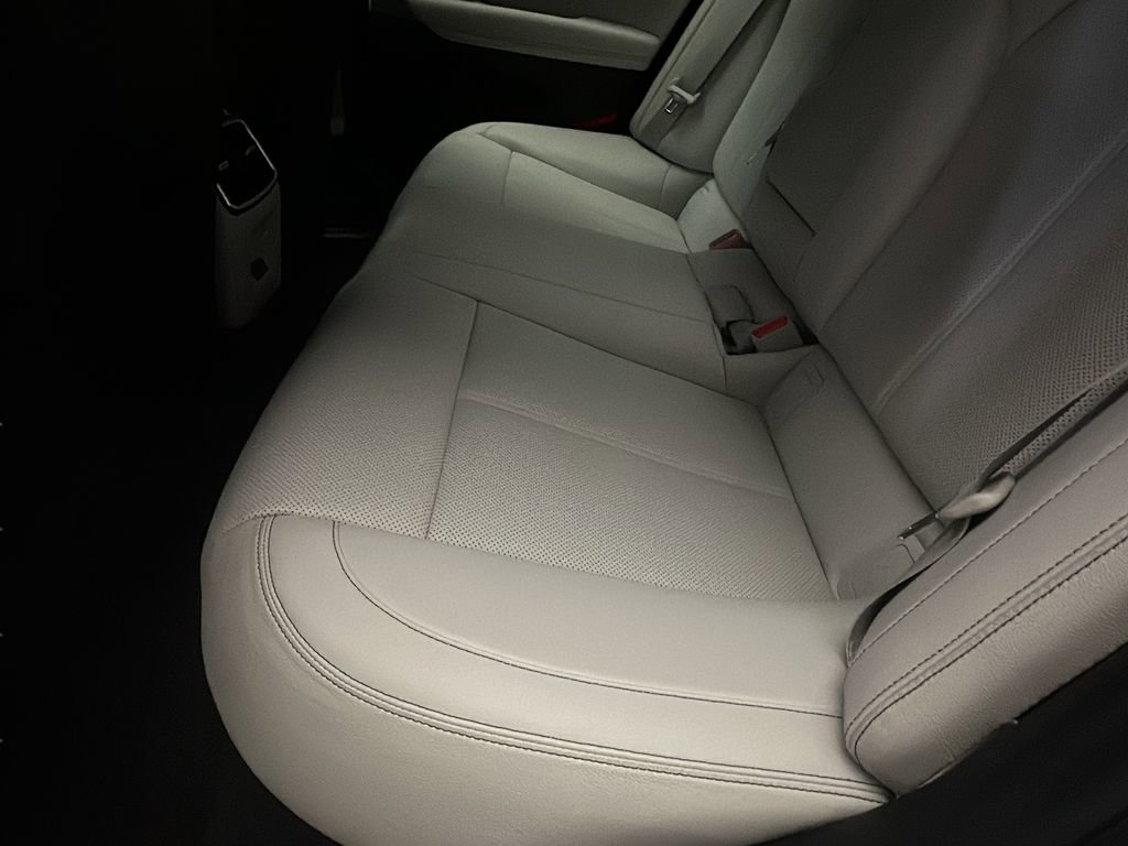 Certified 2025 Genesis G70 2.5T AWD/4WD image 12