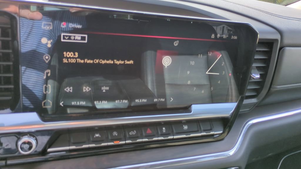 Used 2024 GMC Sierra 1500 SLT image 17