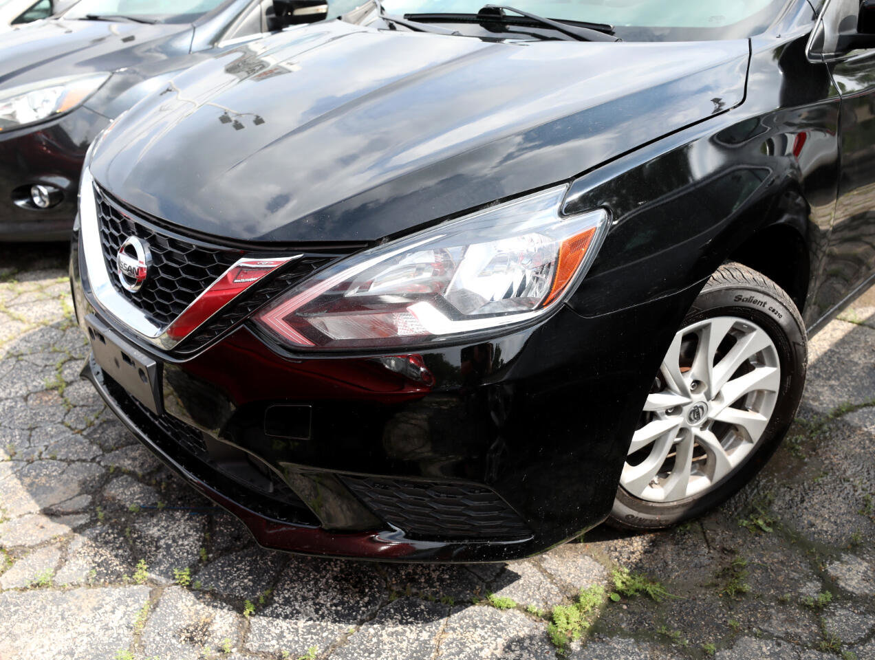 Used 2019 Nissan Sentra SV image 2