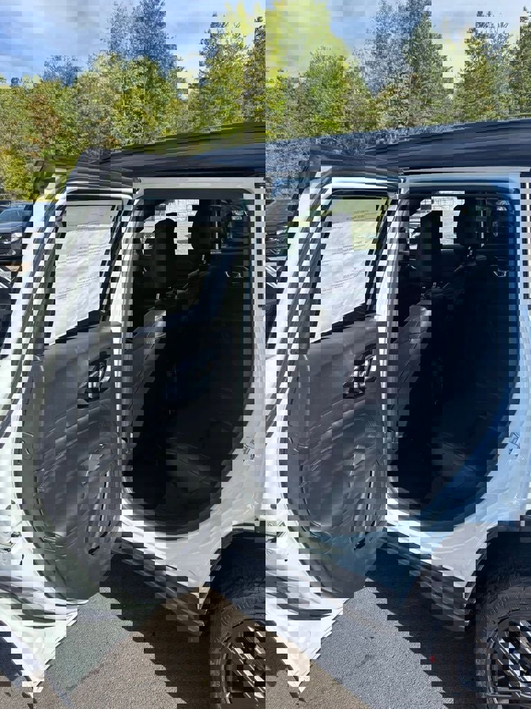 New 2026 Jeep Compass Limited image 16