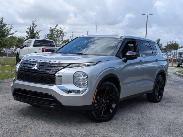 Used 2022 Mitsubishi Outlander SEL Black Edition FWD image 16