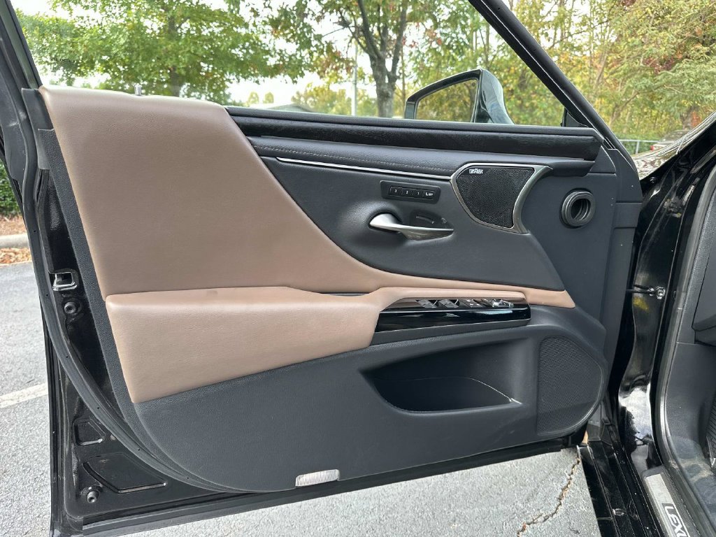 Used 2024 Lexus ES 350 Ultra Luxury w/ Accessory Package (Z2) FWD image 22