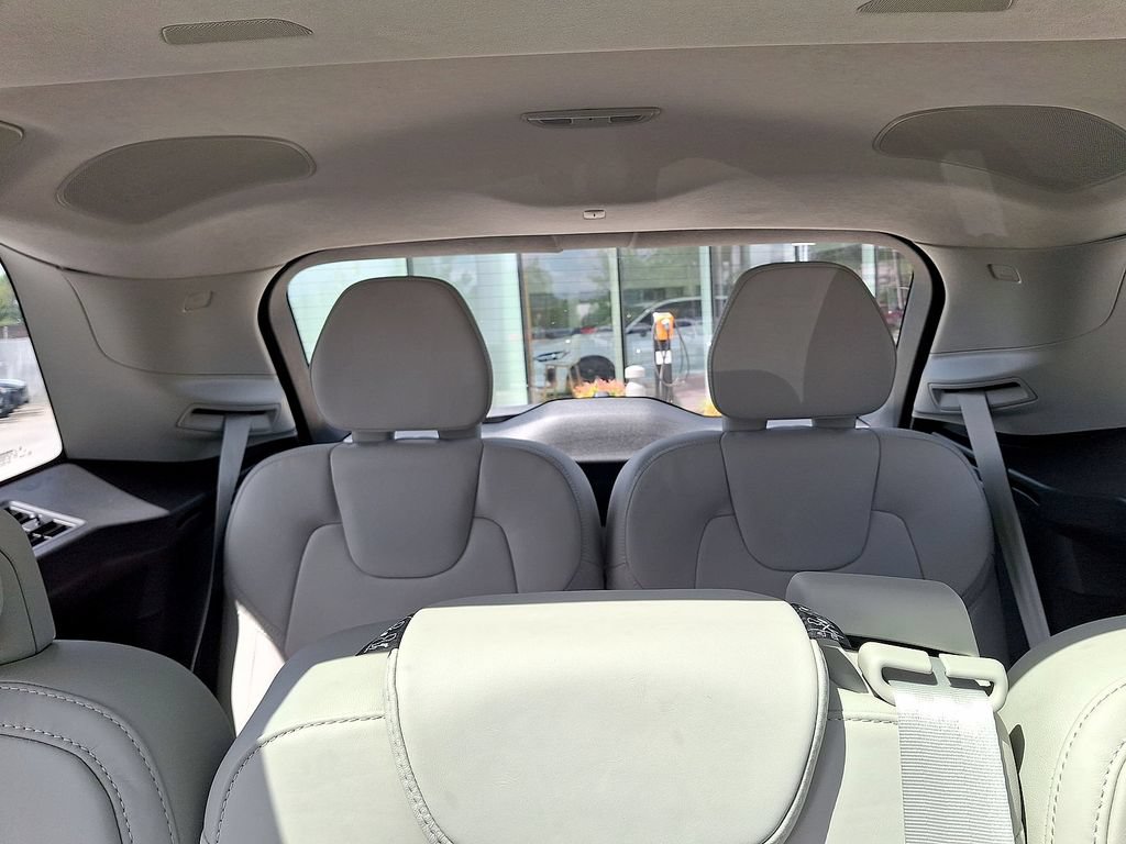New 2026 Volvo XC90 B6 Ultra w/ Lounge Package AWD/4WD image 13