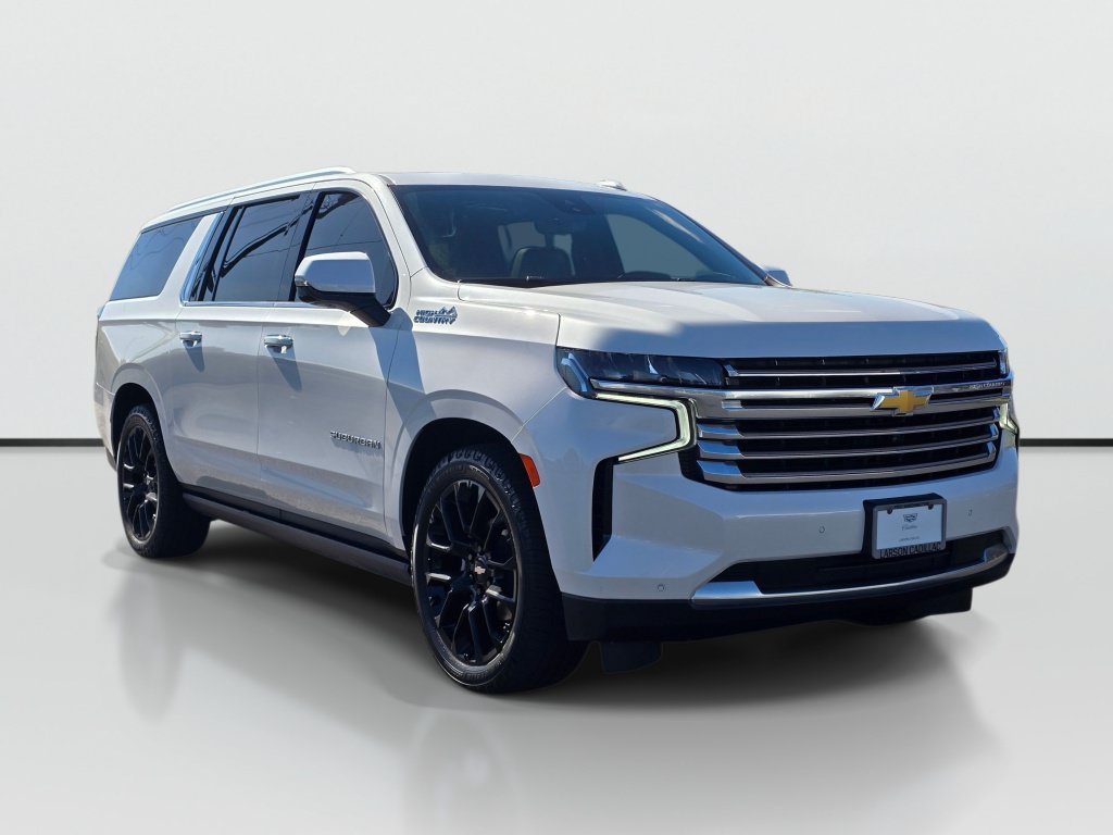 Used 2024 Chevrolet Suburban High Country AWD/4WD image 9