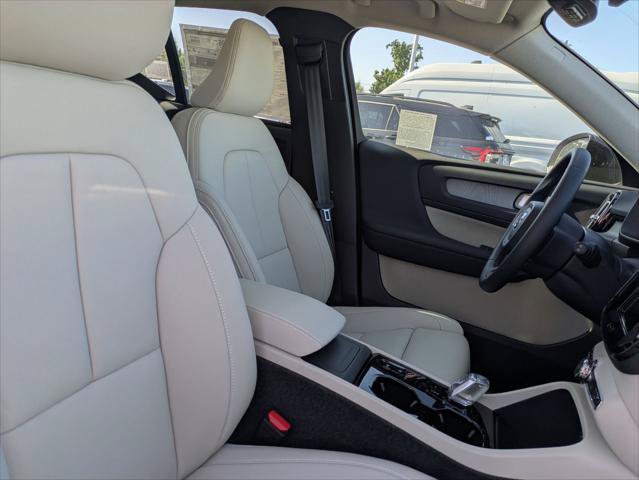 New 2026 Volvo XC40 B5 Plus w/ Protection Package Premier AWD/4WD image 14