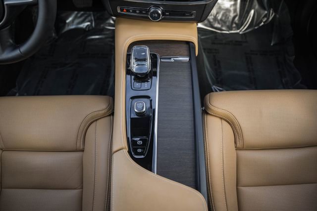 Certified 2023 Volvo S90 B6 Ultimate w/ Protection Package image 26