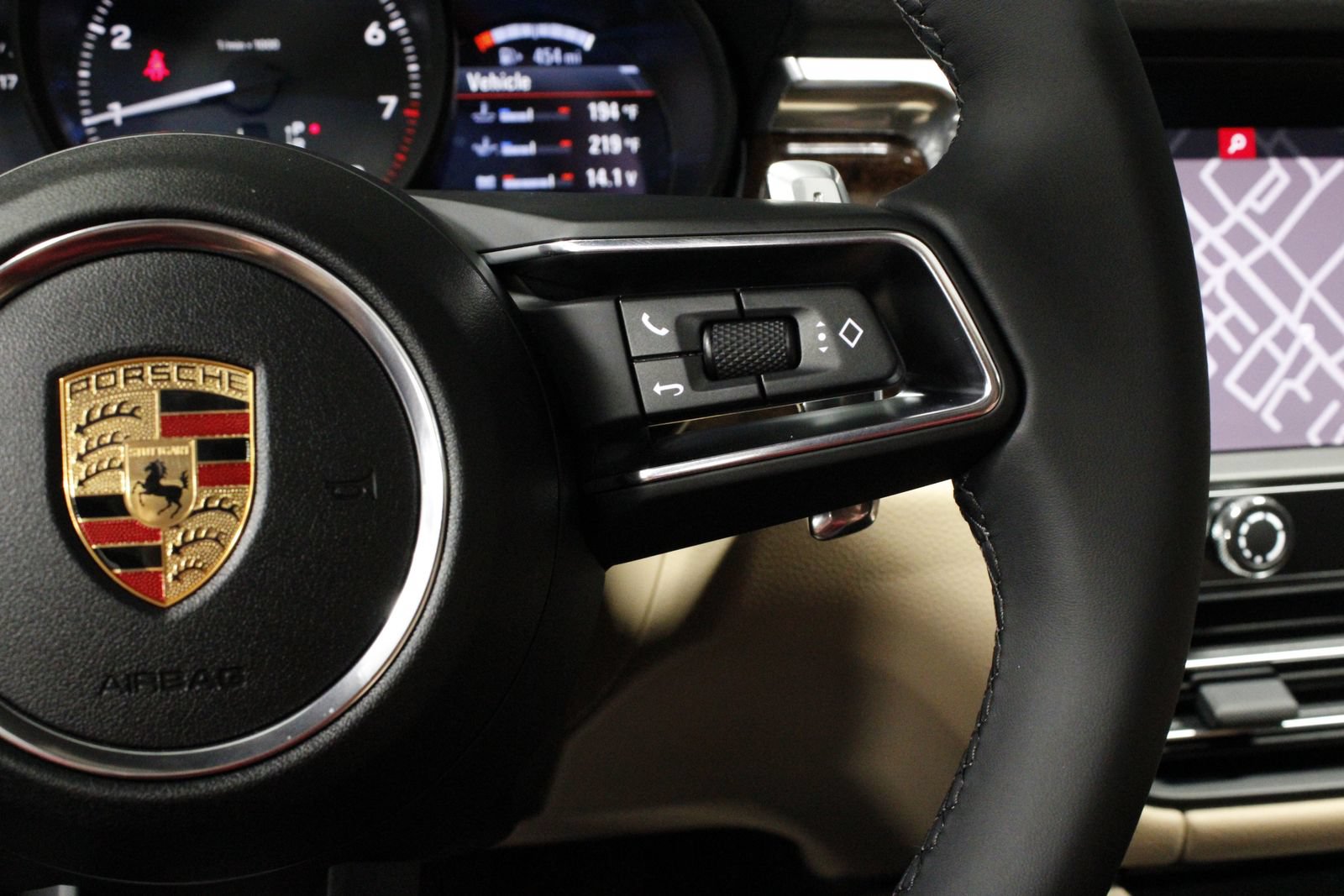 New 2026 Porsche Macan AWD/4WD image 24