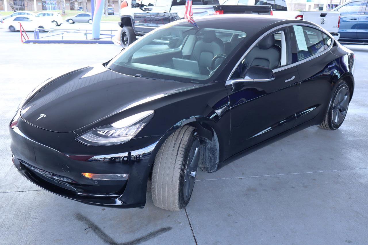 Used 2018 Tesla Model 3 Long Range RWD image 9