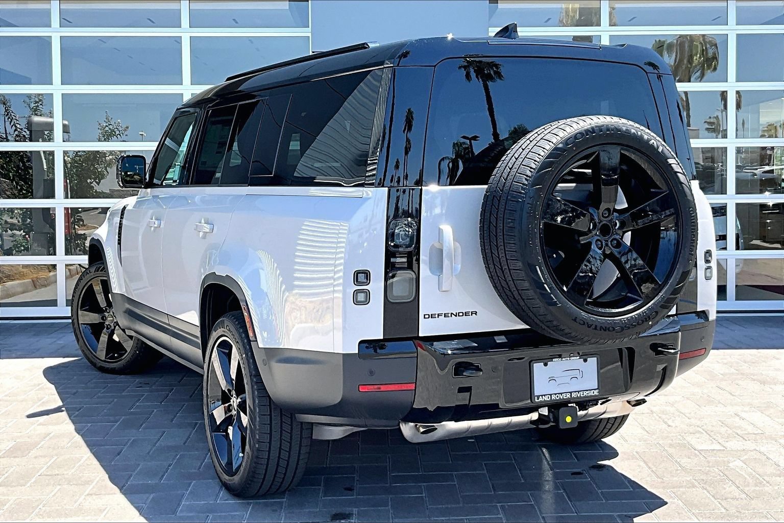 New 2026 Land Rover Defender 130 S AWD/4WD image 3