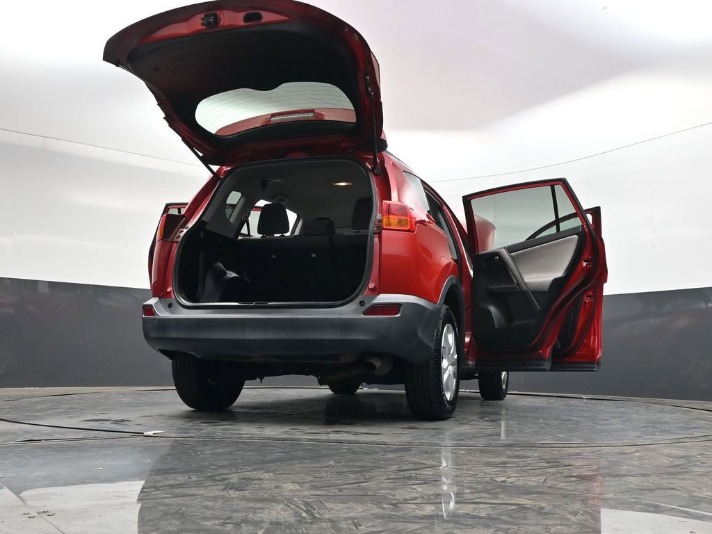 Used 2015 Toyota RAV4 LE image 37