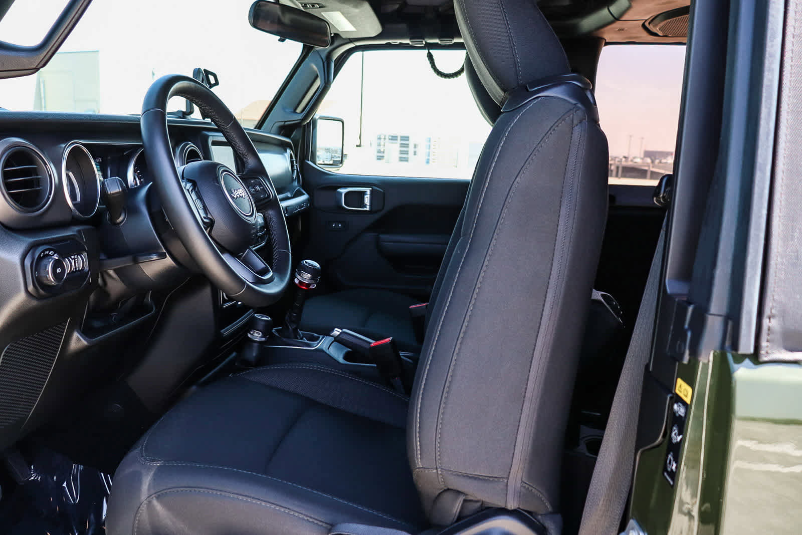 Used 2022 Jeep Wrangler Sport S image 18