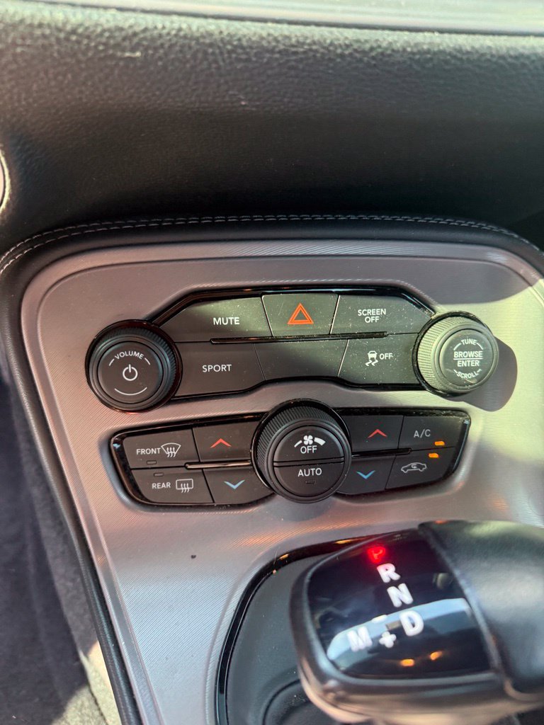 Used 2023 Dodge Challenger SXT RWD image 20
