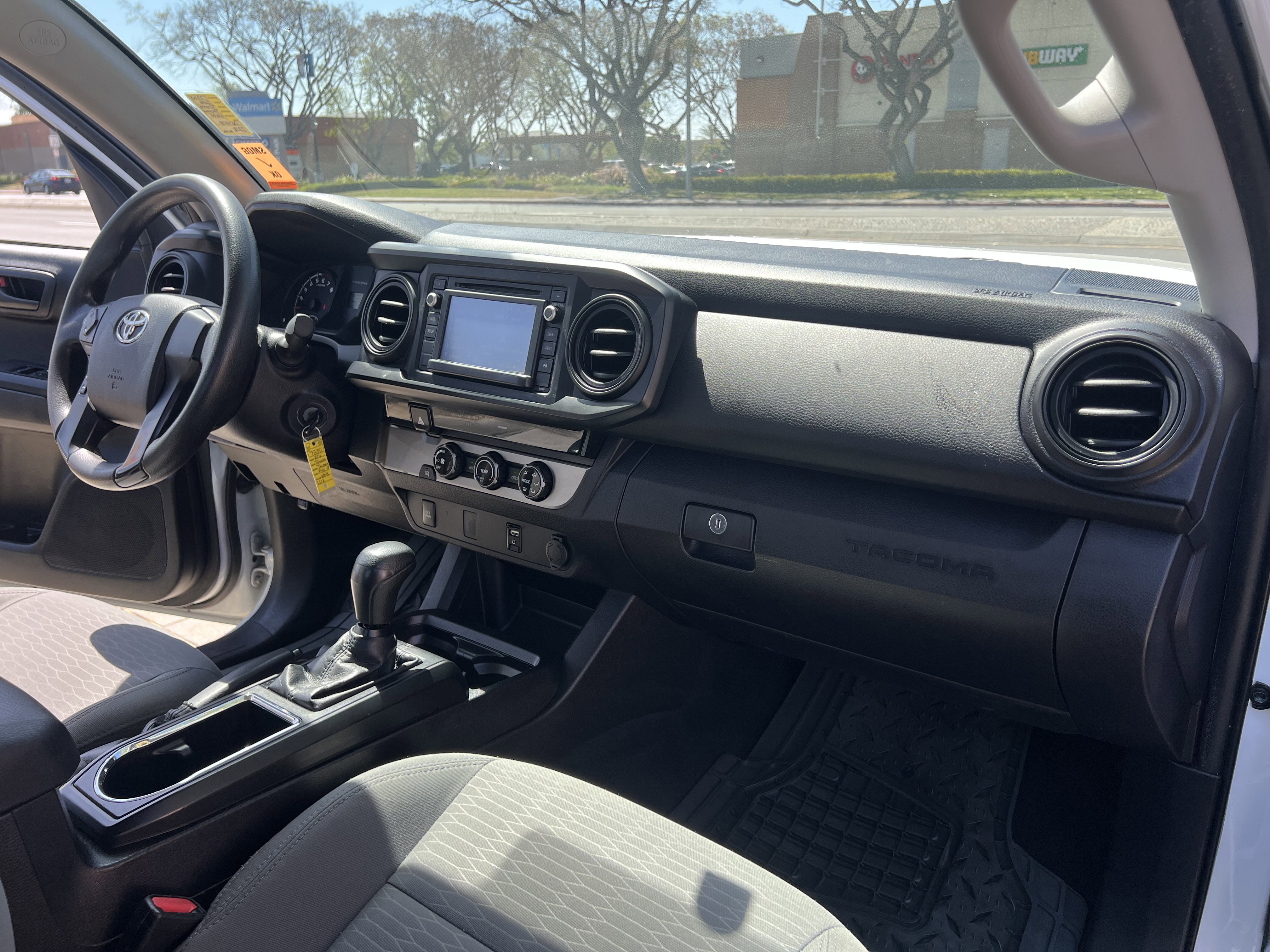 Used 2016 Toyota Tacoma SR RWD image 30