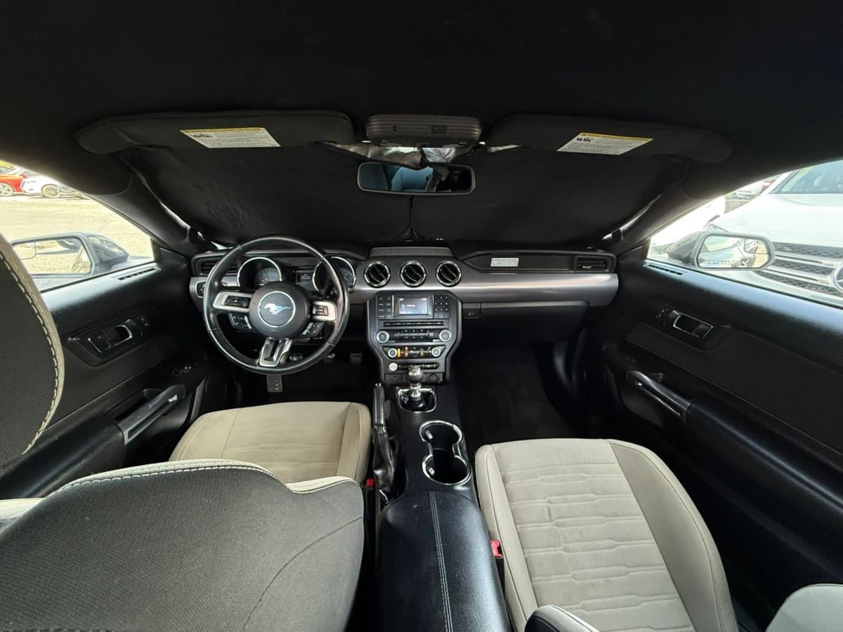 Used 2016 Ford Mustang Coupe RWD image 40