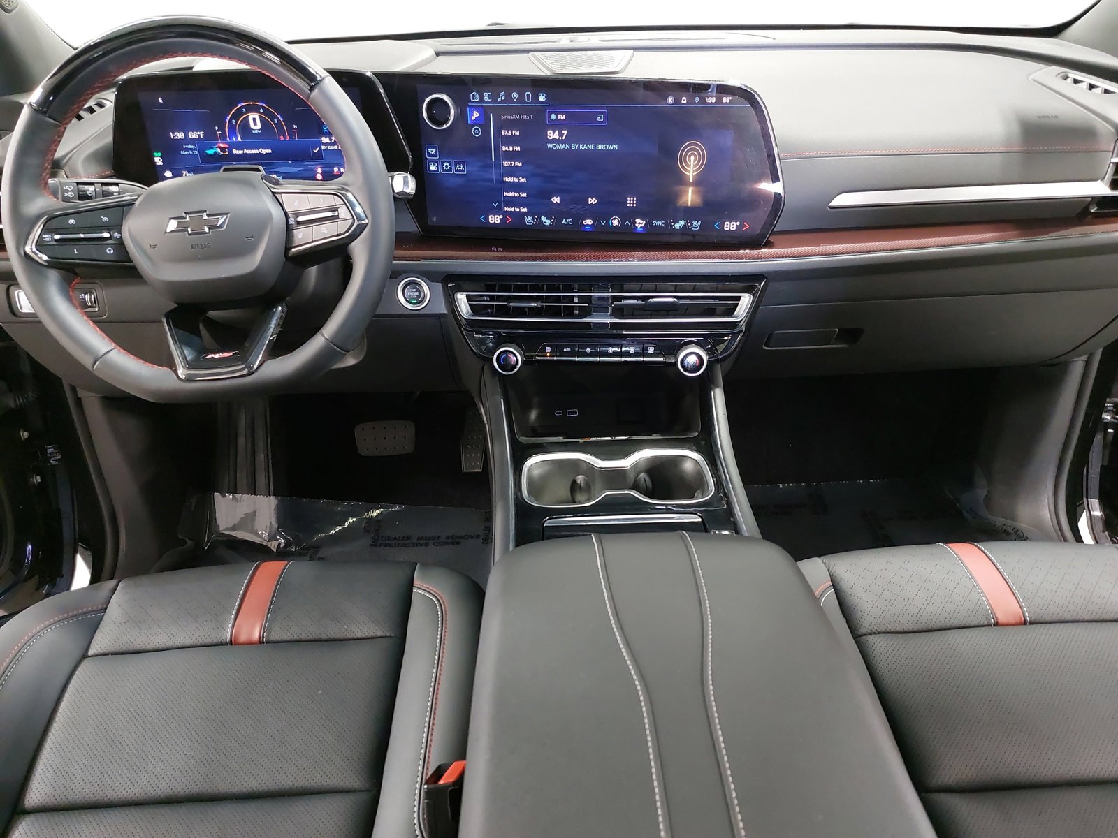 Used 2024 Chevrolet Traverse RS w/ LPO, Floor Liner Package image 9