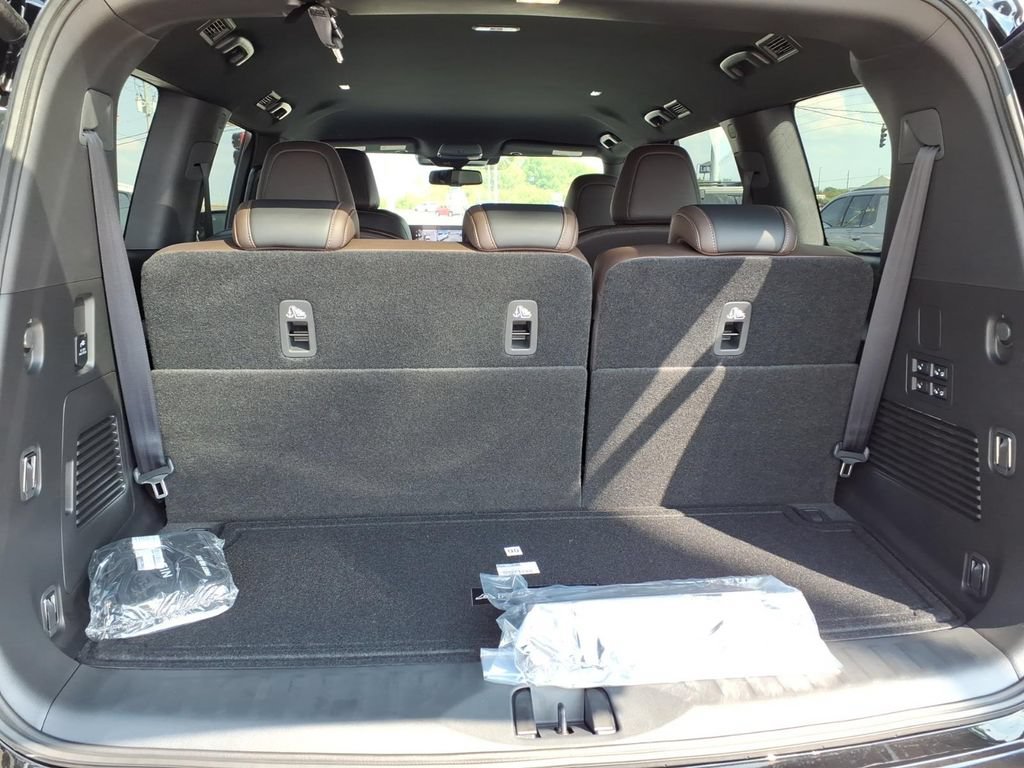 New 2026 Nissan Armada SL w/ Captain's Chari Seat Package AWD/4WD image 19