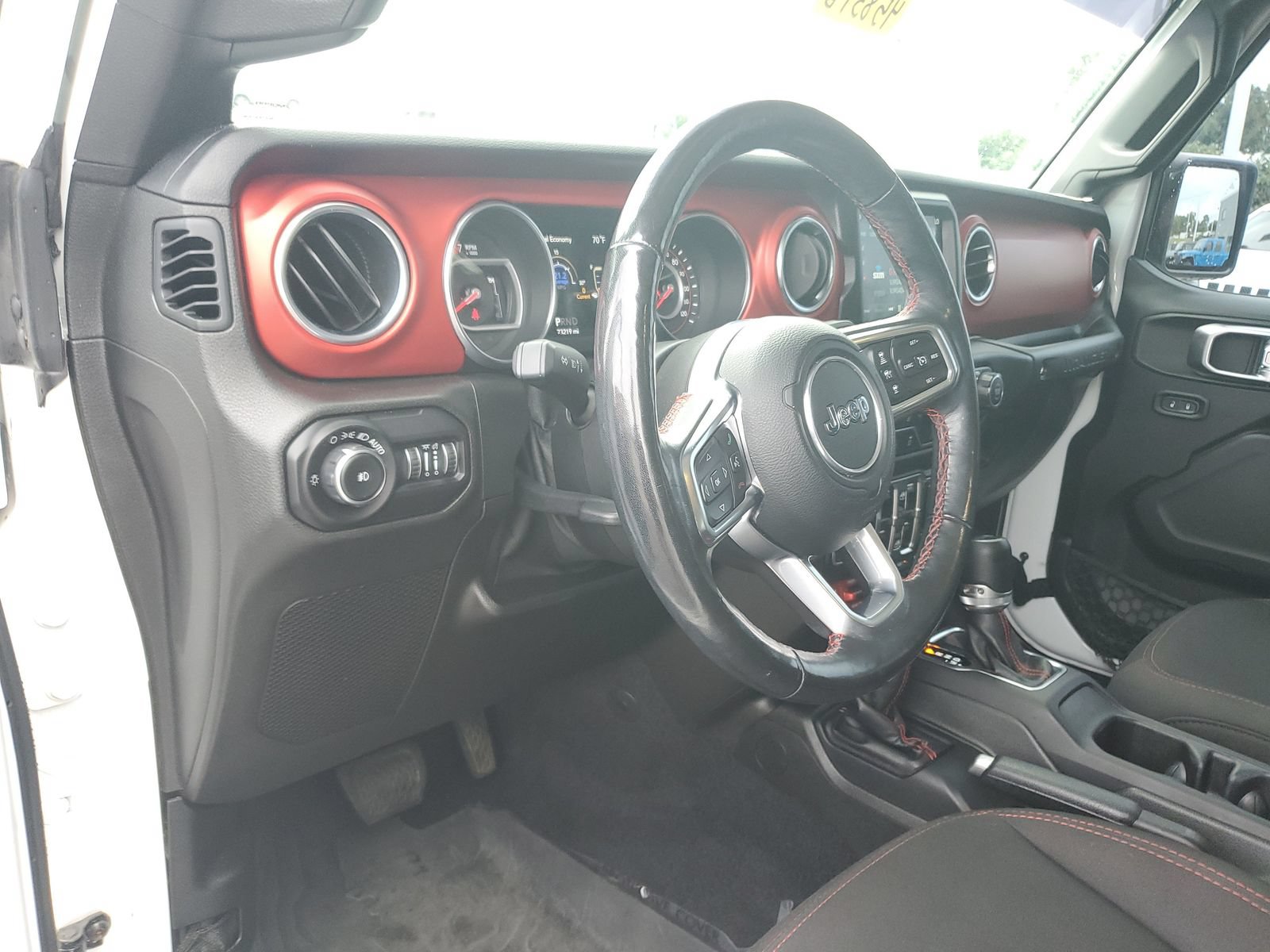 Used 2019 Jeep Wrangler Unlimited Rubicon AWD/4WD image 17