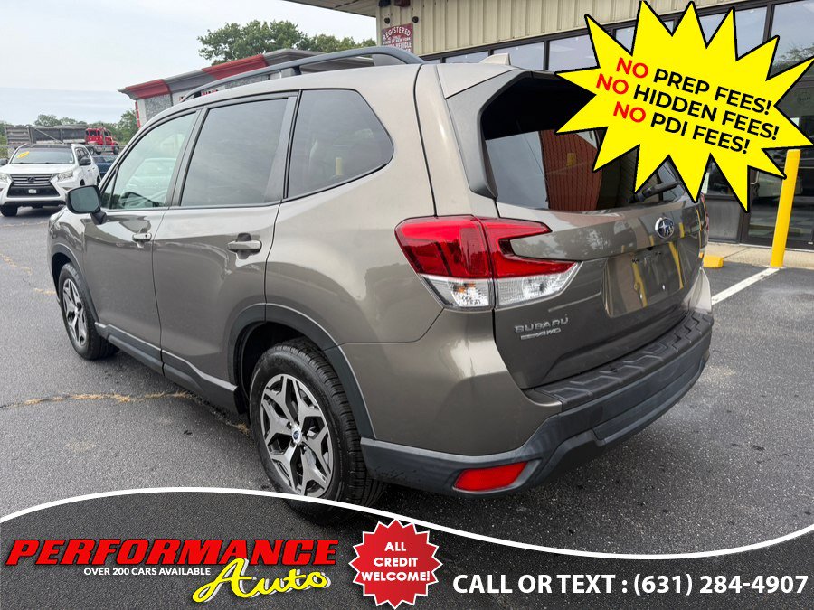 Used 2021 Subaru Forester Premium AWD/4WD image 5