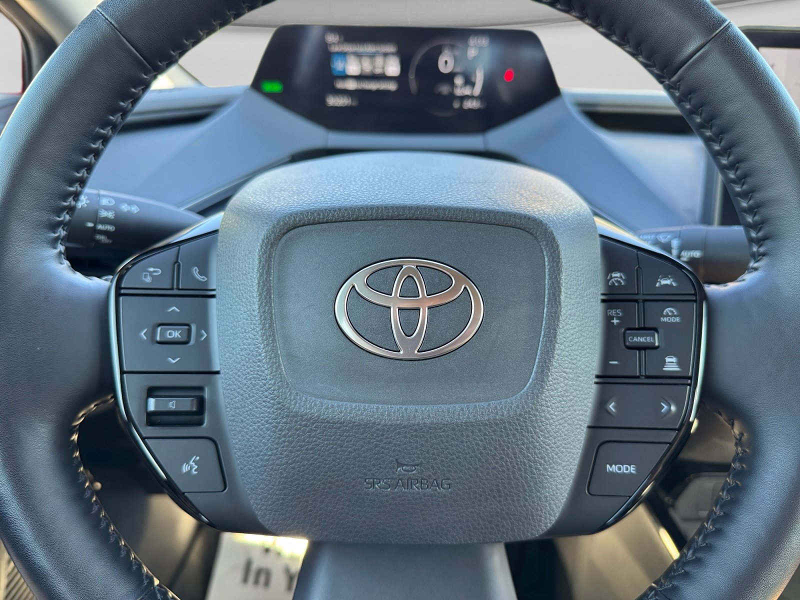 Used 2023 Toyota Prius XLE AWD/4WD image 18
