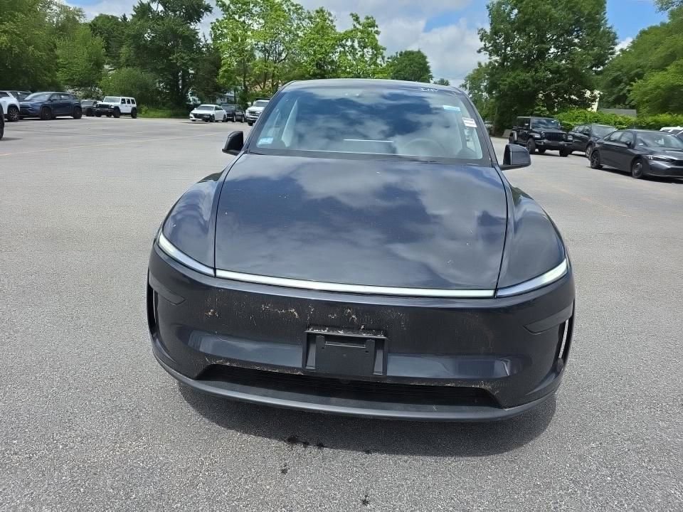 Used 2026 Tesla Model Y AWD image 2