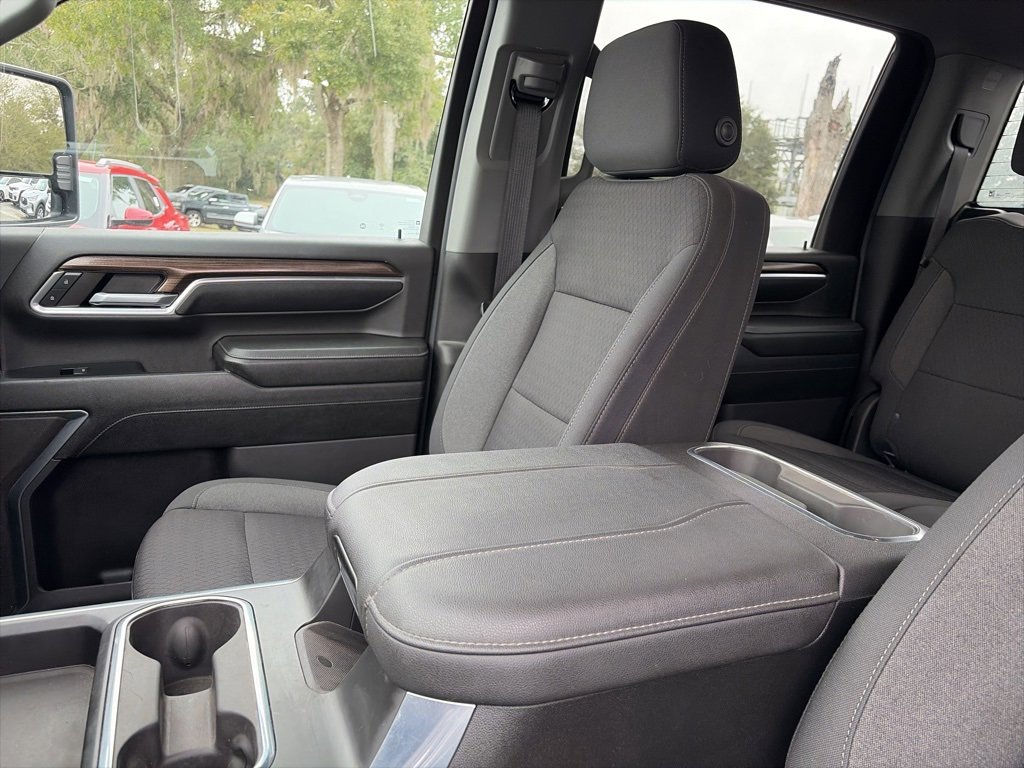 Used 2024 Chevrolet Silverado 3500 LT w/ Convenience Package image 29