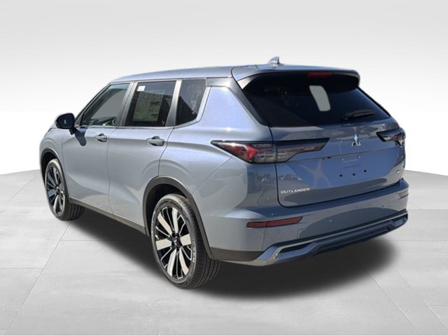 New 2026 Mitsubishi Outlander SE FWD image 3