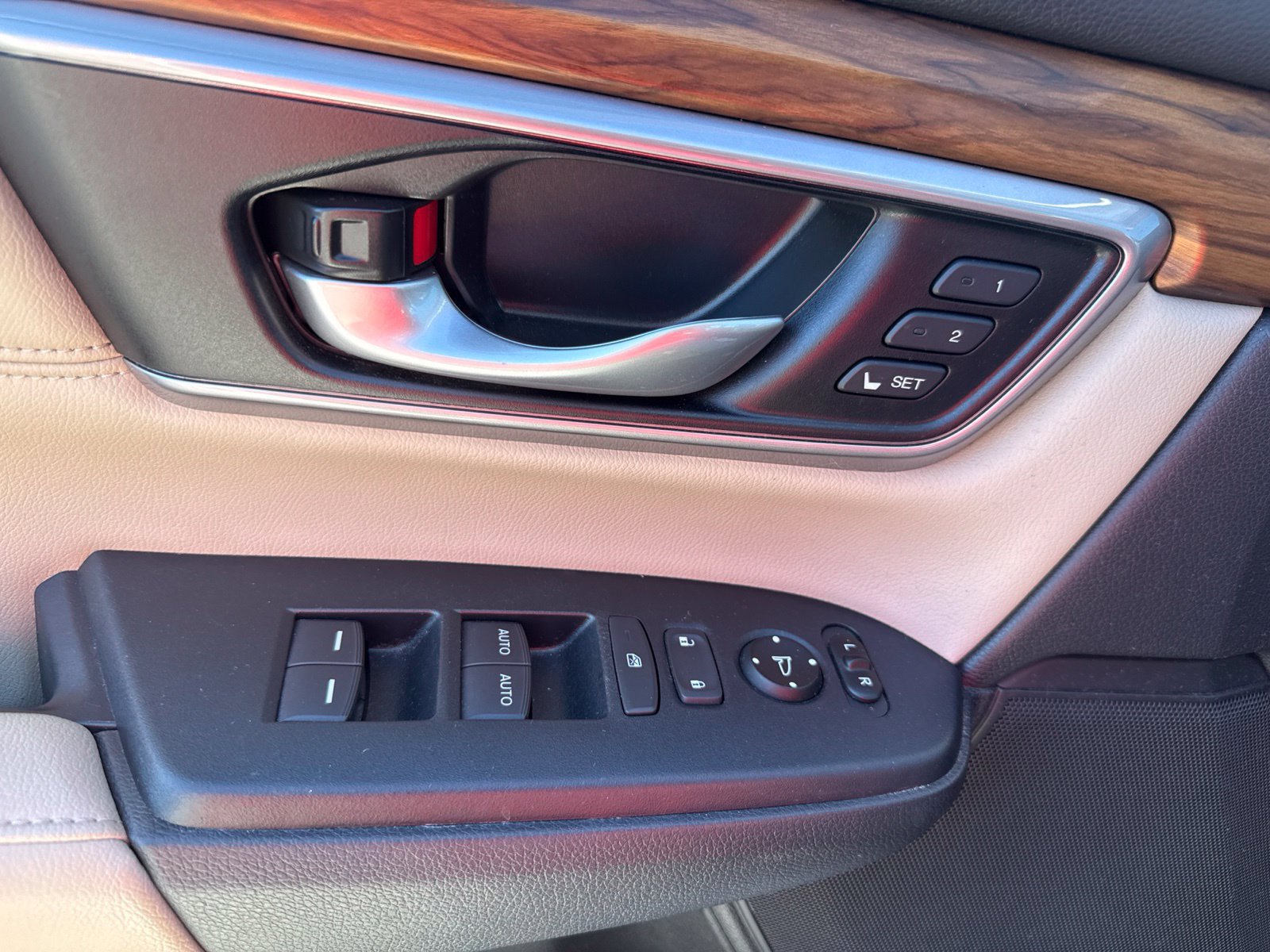 Used 2018 Honda CR-V Touring image 20