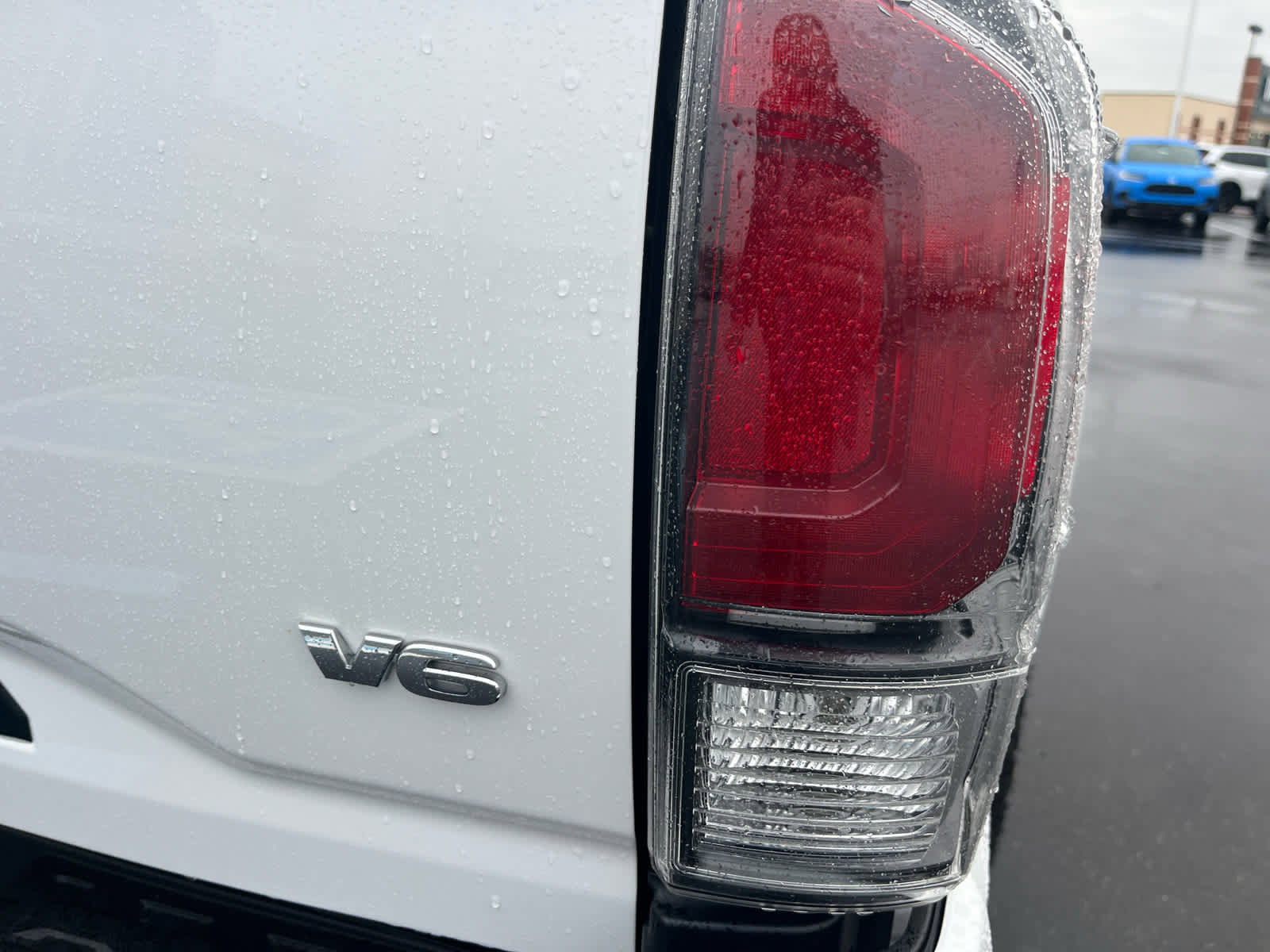 Used 2020 Toyota Tacoma Limited image 45