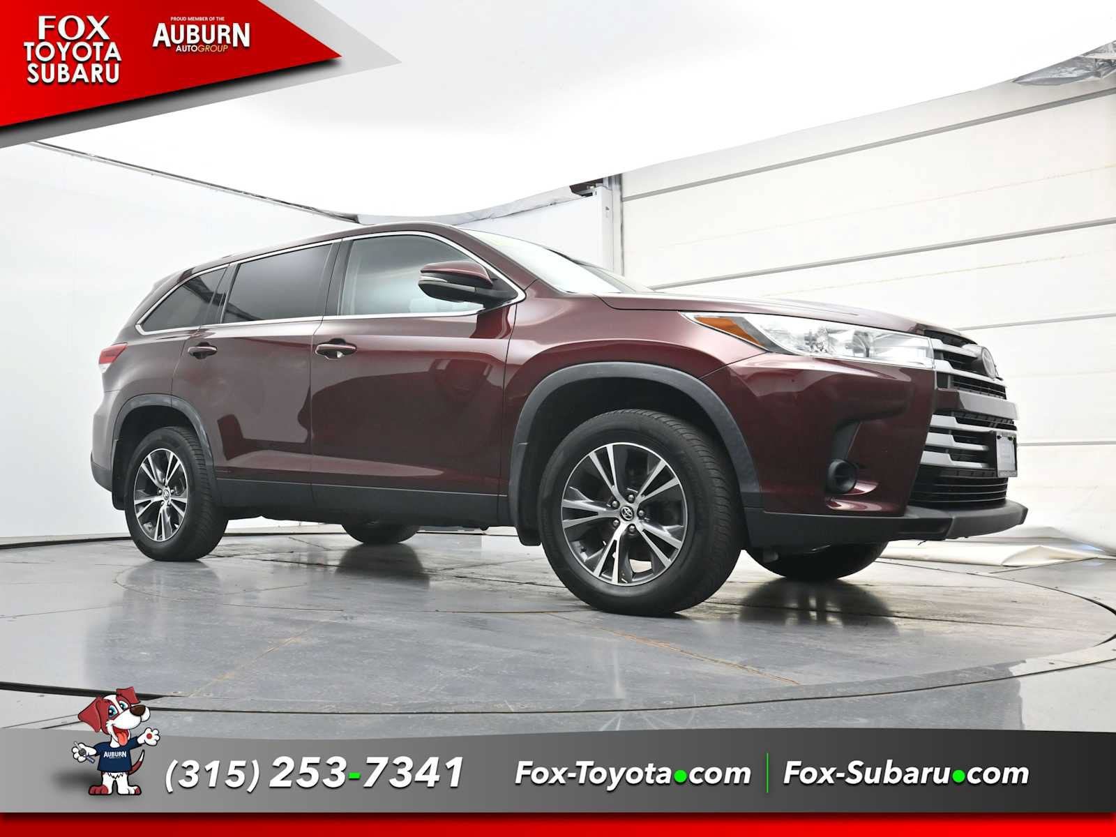 Used 2019 Toyota Highlander LE AWD/4WD image 23